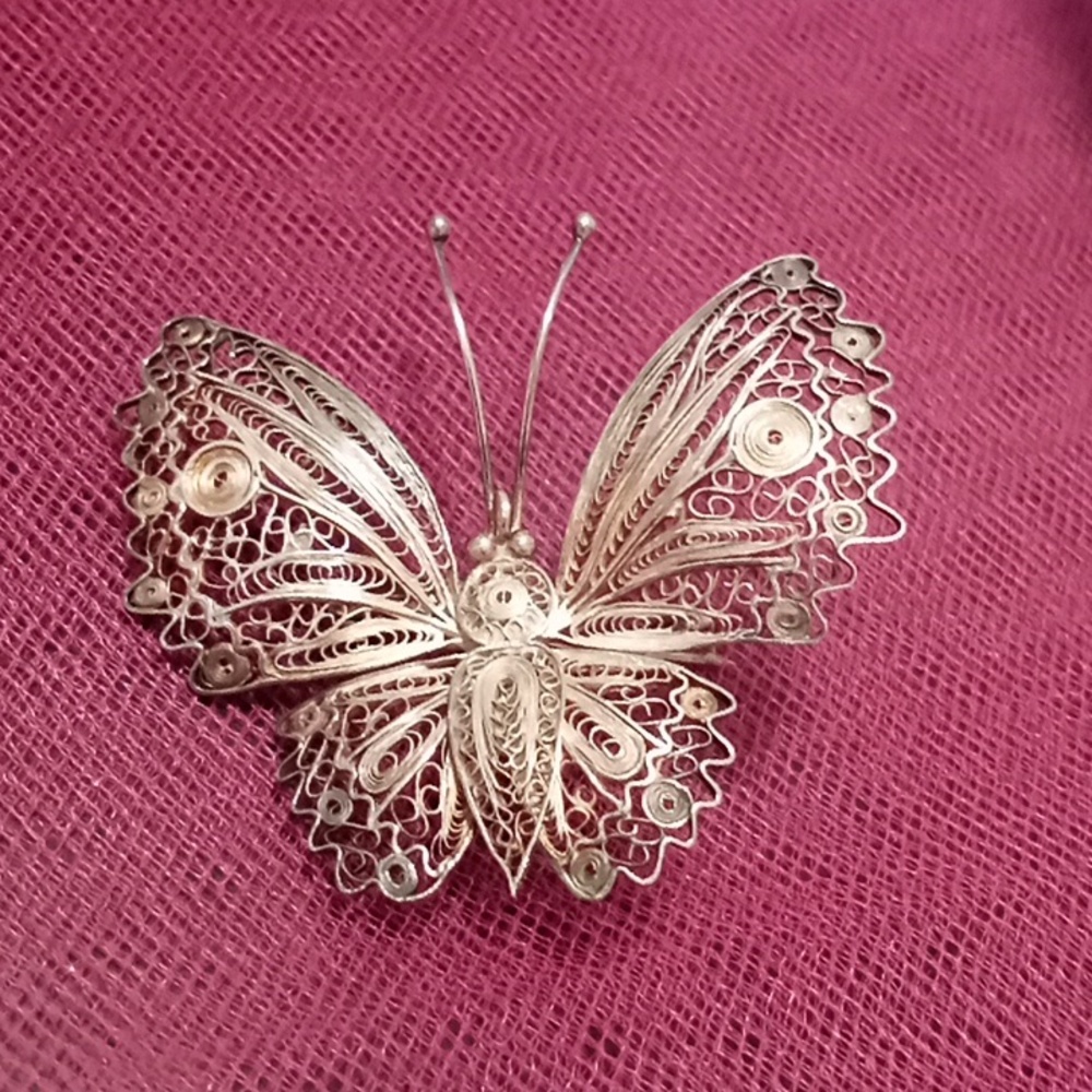 Vintage 925 Butterfly Pin - Picture 3 of 3